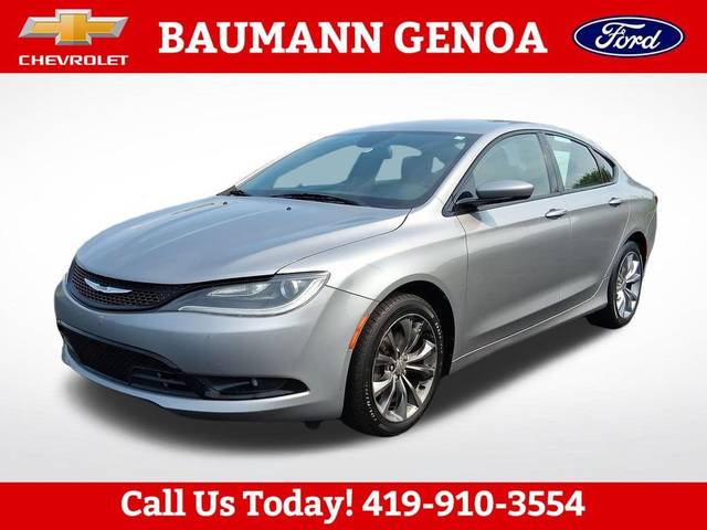 2015 Chrysler 200 S FWD photo