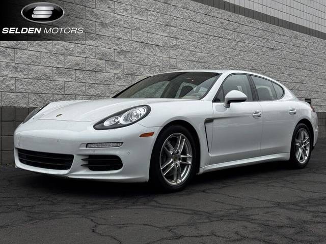 2015 Porsche Panamera 4 AWD photo