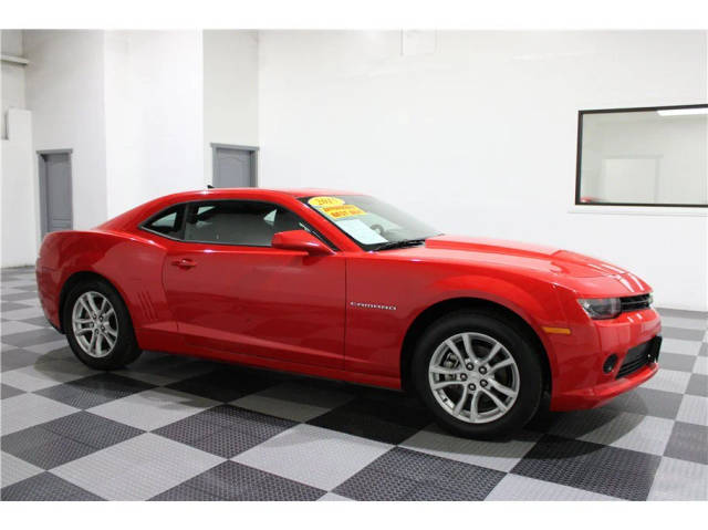 2015 Chevrolet Camaro LS RWD photo