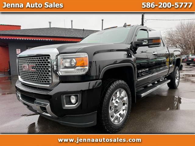 2015 GMC Sierra 2500HD Denali 4WD photo
