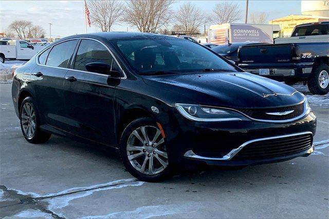 2015 Chrysler 200 Limited FWD photo