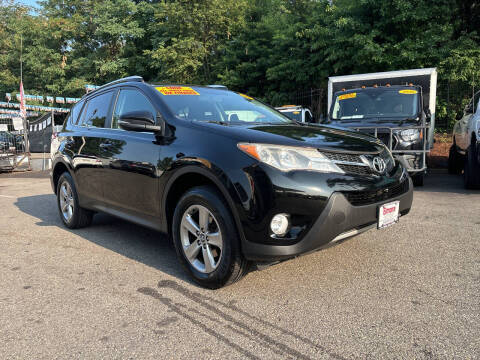 2015 Toyota RAV4 XLE AWD photo