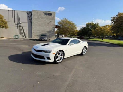 2015 Chevrolet Camaro SS RWD photo