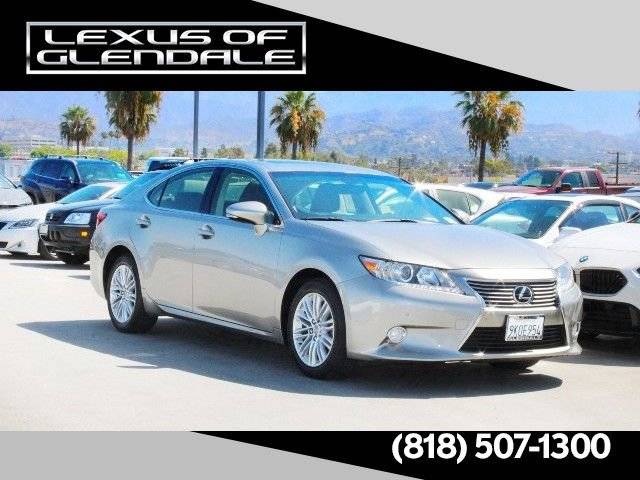 2015 Lexus ES FWD photo