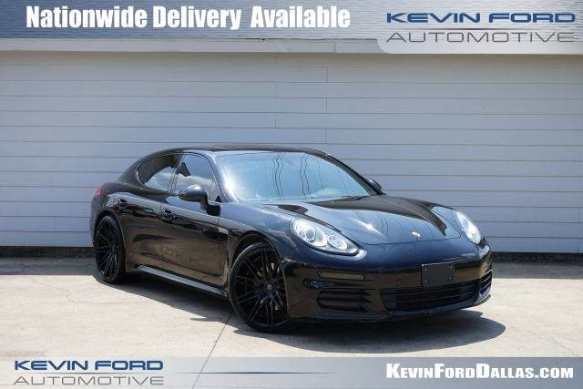 2015 Porsche Panamera 4 AWD photo