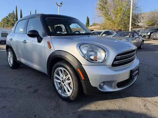 2015 MINI Countryman  FWD photo