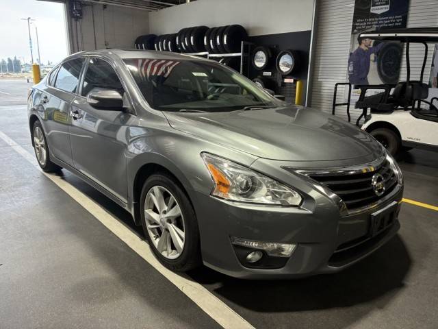 2015 Nissan Altima 2.5 SV FWD photo