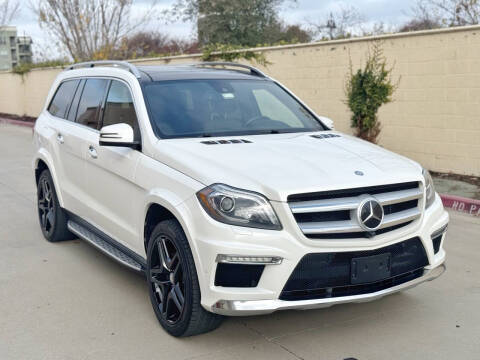 2015 Mercedes-Benz GL-Class GL 550 AWD photo