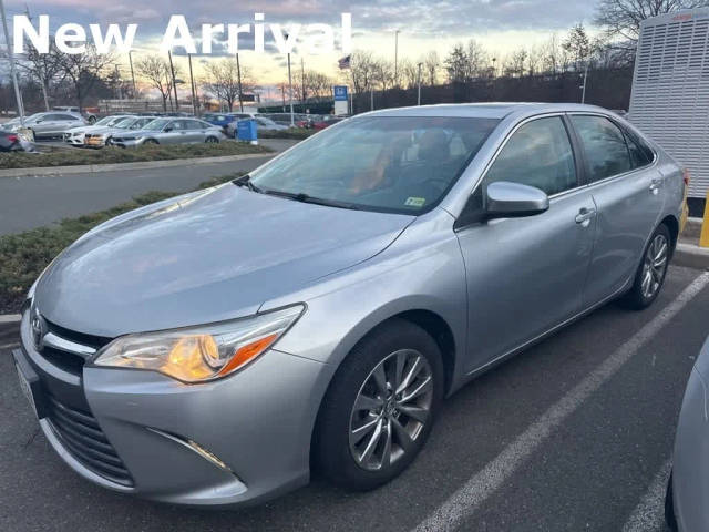 2015 Toyota Camry XLE FWD photo