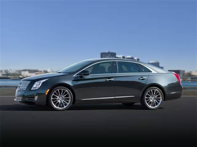 2015 Cadillac XTS Platinum FWD photo