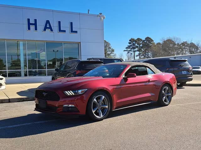 2015 Ford Mustang V6 RWD photo