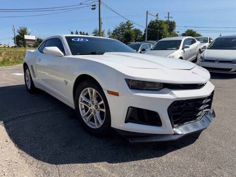 2015 Chevrolet Camaro LT RWD photo