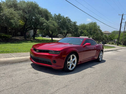 2015 Chevrolet Camaro LT RWD photo