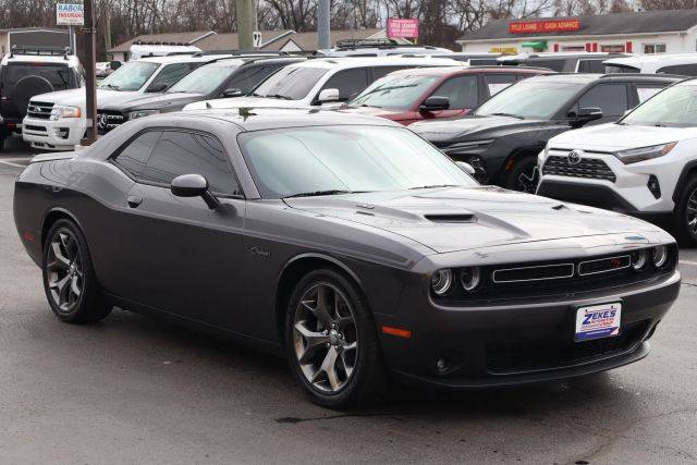 2015 Dodge Challenger R/T Plus RWD photo