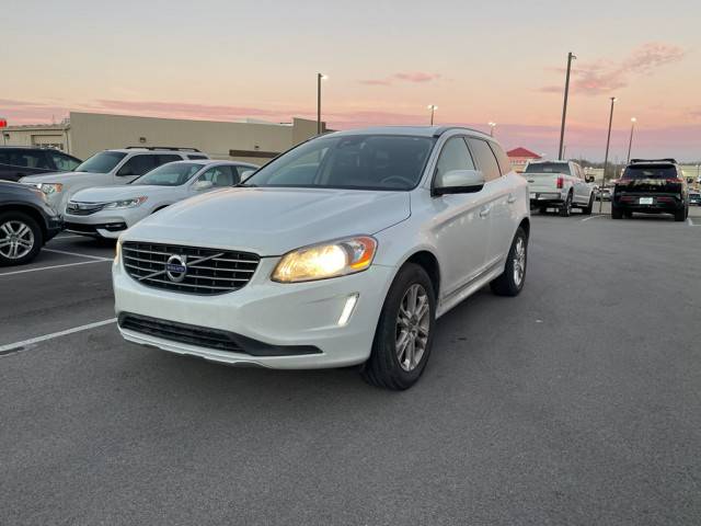 2015 Volvo XC60 T6 AWD photo