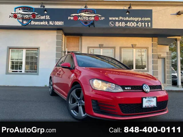 2015 Volkswagen Golf GTI SE FWD photo