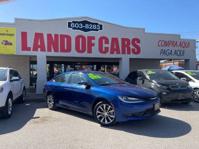 2015 Chrysler 200 S FWD photo