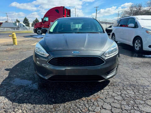 2015 Ford Focus S FWD photo