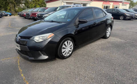 2015 Toyota Corolla LE FWD photo