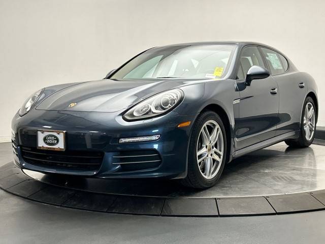 2015 Porsche Panamera 4 AWD photo