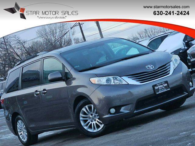 2015 Toyota Sienna XLE FWD photo