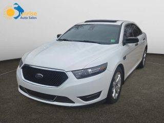 2015 Ford Taurus SHO AWD photo