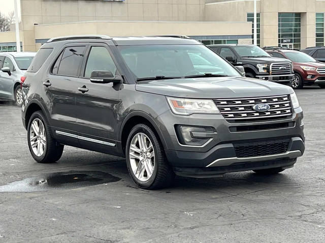 2016 Ford Explorer XLT 4WD photo