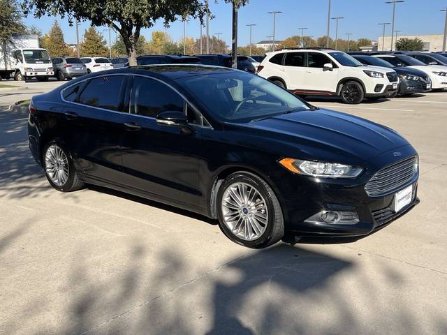 2016 Ford Fusion SE FWD photo