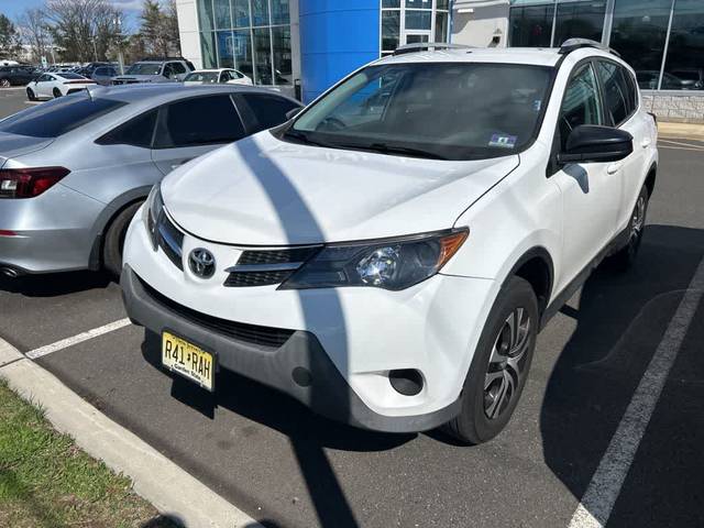 2015 Toyota RAV4 LE AWD photo