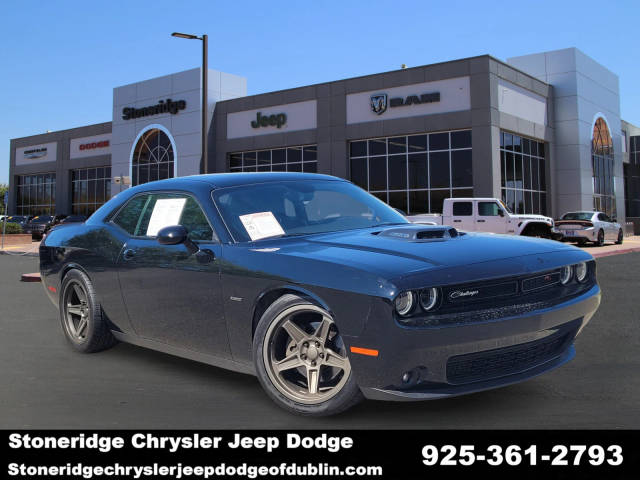 2015 Dodge Challenger R/T Plus Shaker RWD photo