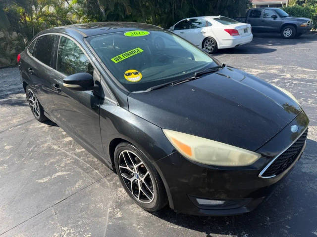 2015 Ford Focus SE FWD photo