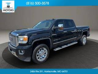 2015 GMC Sierra 2500HD Denali 4WD photo