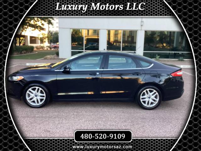 2016 Ford Fusion SE FWD photo