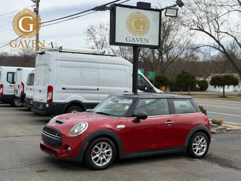 2015 MINI Hardtop 2 Door S FWD photo