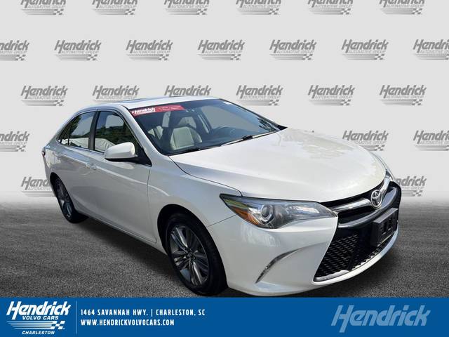 2015 Toyota Camry SE FWD photo