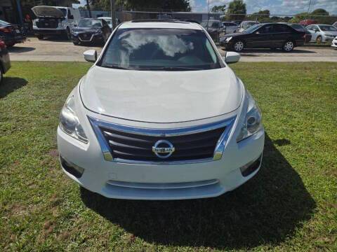 2015 Nissan Altima 2.5 SV FWD photo