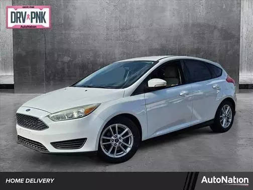 2015 Ford Focus SE FWD photo