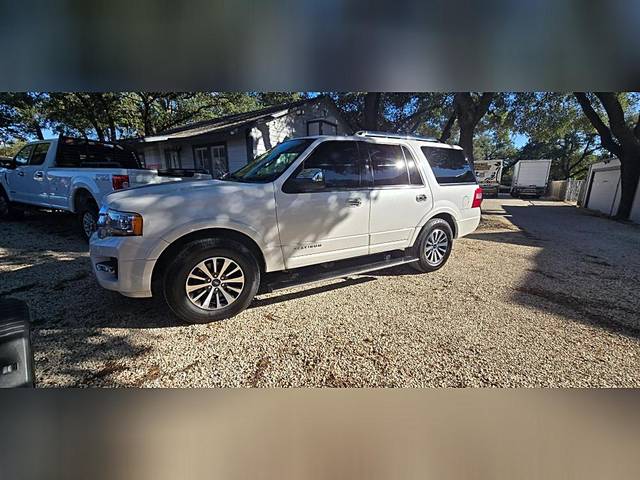 2015 Ford Expedition Platinum RWD photo