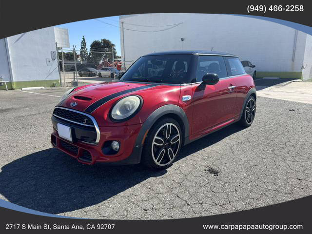 2015 MINI Hardtop 2 Door S FWD photo