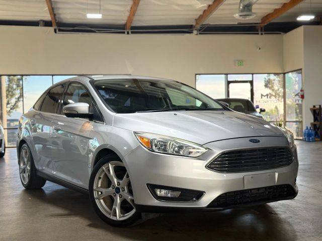 2015 Ford Focus Titanium FWD photo