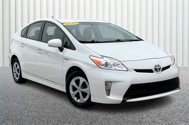 2015 Toyota Prius Four FWD photo