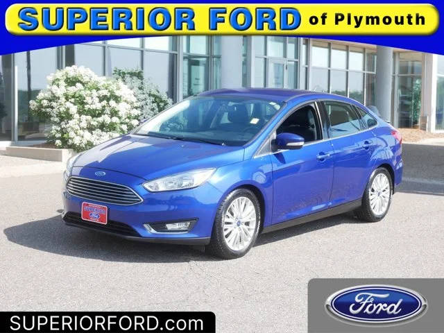 2015 Ford Focus Titanium FWD photo