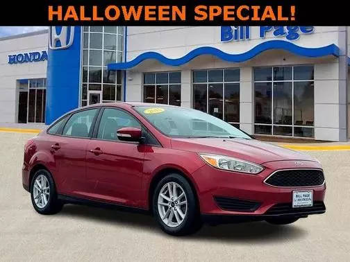 2015 Ford Focus SE FWD photo