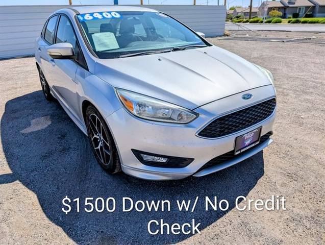 2015 Ford Focus SE FWD photo