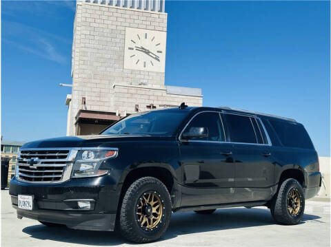 2015 Chevrolet Suburban LT RWD photo