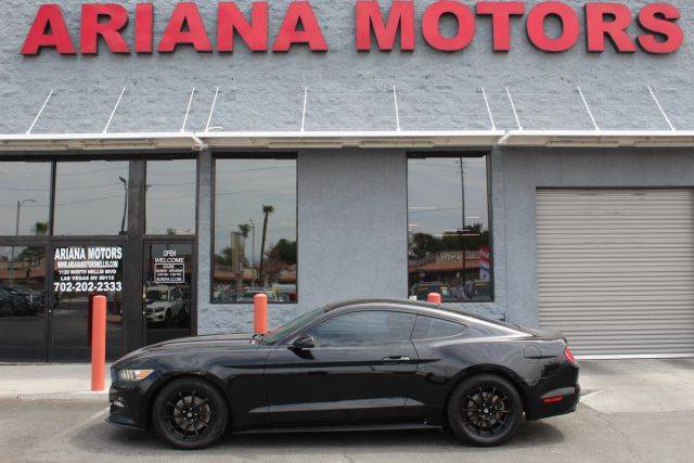 2015 Ford Mustang V6 RWD photo
