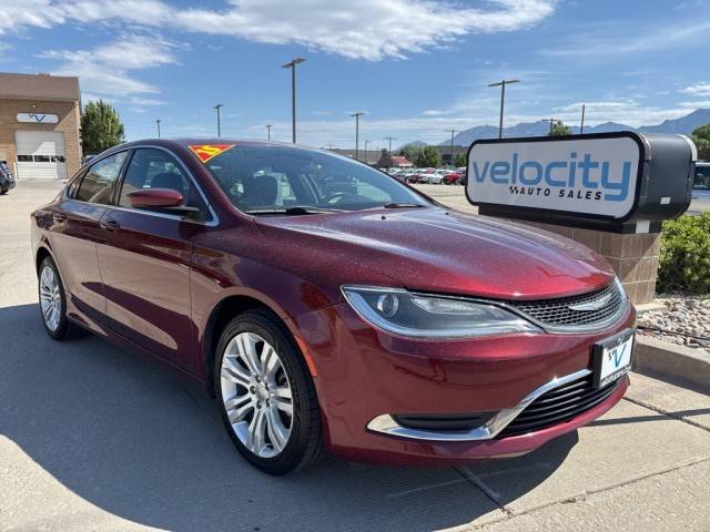 2015 Chrysler 200 Limited FWD photo