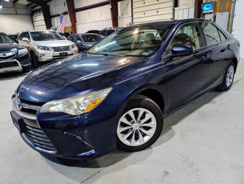 2015 Toyota Camry LE FWD photo