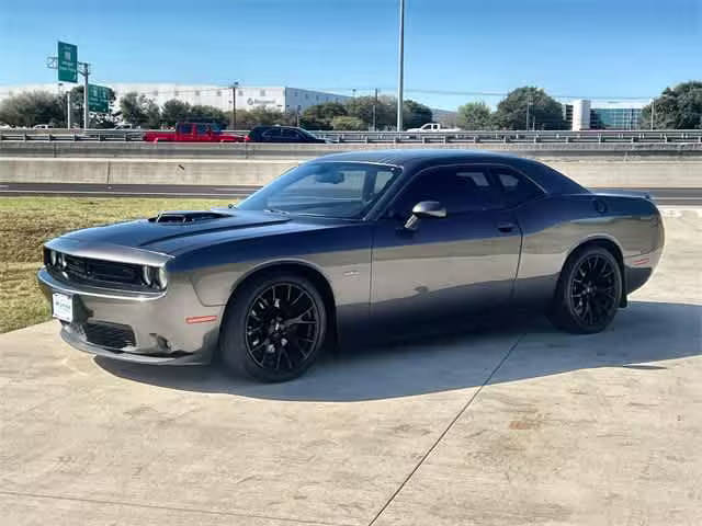 2015 Dodge Challenger R/T Shaker RWD photo