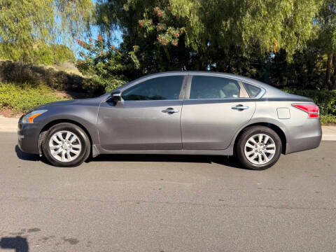 2015 Nissan Altima 2.5 S FWD photo